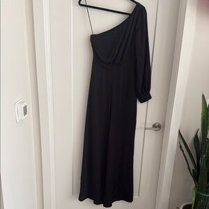Elegant Black One-Shoulder Jumpsuit